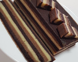 A picture of step 9 of Steamed Cocoa Coffee Layer Cake.