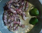 Foto langkah ke 1 dari resep Asin cumi cabe gendot.