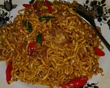 Foto langkah ke 5 dari resep Mie goreng ayah.