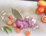 A picture of step 2 of Whey Tomato-Carrot Soup.