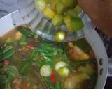 Foto langkah ke 4 dari resep Sayur Asem Belimbing Wuluh.