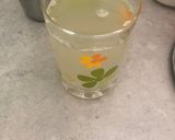 A picture of step 1 of Lemon juice.