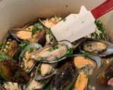 รูปขั้นตอนการทำที่ 2 ของ หอยแมลงภู่อบเบียร์ (Mussels Pot)