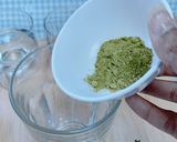 รูปขั้นตอนการทำที่ 2 ของ ชาเขียว มัทฉะ ลาเต้ (Iced Matcha Latte)