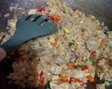 Foto langkah ke 3 dari resep Nasi Goreng Solaria.