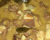 Foto langkah ke 4 dari resep Balungan Sapi Masak Kuning.
