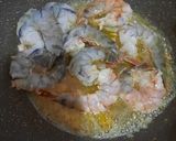 Foto langkah ke 3 dari resep Caramelized Butter Prawn.