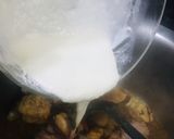 A picture of step 2 of Chicken Pulao.