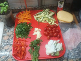 Salteado de verduras y provoleta y algo más