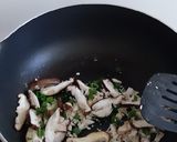 Foto langkah ke 1 dari resep Sup jamur shitake (#134).