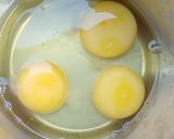 ரிங் ஆம்லெட் (Ring Omelette) ரெசிபி ஸ்டேப் 2 புகைப்படம்