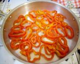 صورة لخطوة 4 من وصفة طاوة الحوت 🥘 ….                 (سمك الكوربينا /تاسرغالت بالخضار 🥕🥔🍅)