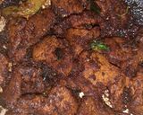 A picture of step 1 of Kadak talawa gosht.