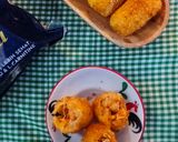 Foto langkah ke 8 dari resep Kroket Singkong Isi Ayam Suwir Pedes.