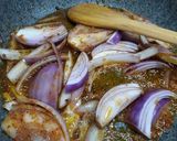 Foto del paso 3 de la receta: Pescado Saltado a lo Carmelita
