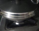 A picture of step 1 of Lauki ki Sabji.