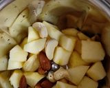 A picture of step 2 of Apple Dryfruit Smoothie.