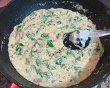 Foto del paso 11 de la receta: Pechuga de pollo a la crema de parmigiano reggiano y espinacas