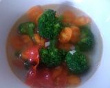 Foto langkah ke 4 dari resep Sayur bening wortel brokoli simpeel banget...