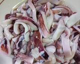 Foto langkah ke 1 dari resep Sotong Saus Tiram.