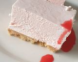 A picture of step 8 of Chilled Strawberry cheesecake.