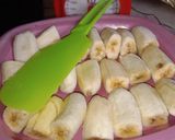 Foto langkah ke 2 dari resep 20. Molen pisang mini.
