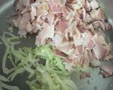 Foto del paso 3 de la receta: Ensalada de repollo y tocino