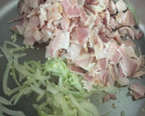 Foto del paso 3 de la receta: Ensalada de repollo y tocino