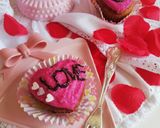 Foto del passaggio 15 della ricetta Cupcakes dell' amore