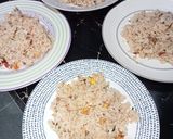 Foto langkah ke 5 dari resep Nasi goreng daun jeruk.