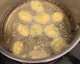 A picture of step 5 of Moong Daal bhajiya or vada.