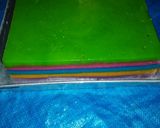 Foto langkah ke 9 dari resep 100 potong Kue lapis pelangi.
