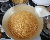 A picture of step 3 of Chana Dal Mangsha.