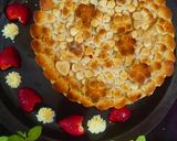 A picture of step 15 of Apple pie with strawberry cream.