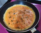 Foto langkah ke 2 dari resep Telur Gulung Crabstick.