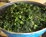 Foto del paso 3 de la receta: Kale con carne y gravy
