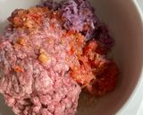 A picture of step 5 of Greek burgers with potatoes.