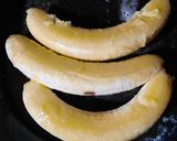 Foto langkah ke 1 dari resep Pan-fried Banana with Cheese.