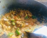 A picture of step 4 of Mushroom masala.