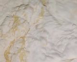 A picture of step 4 of Marble tea cake.