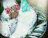 صورة لخطوة 8 من وصفة كيكة الفواكه الجافة بشكل بيت مغطى بالثلج 🎄🎄