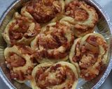 Foto langkah ke 6 dari resep Pizza Roll.