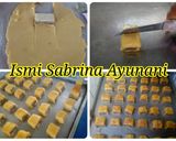 Foto langkah ke 3 dari resep Cookies Wafer, Cookies Coklat Koin, Cookies Palm Sugar Clasic (1 Resep Jadi 3variasi).