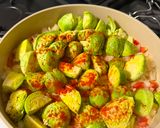 Foto del paso 3 de la receta: Salteado de repollito de Bruselas
