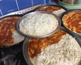 Foto del paso 3 de la receta: Fugaceta rellena y pizzas 🍕 con harina blancaflor pizza