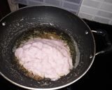 A picture of step 3 of Corn Palak.