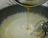 Foto langkah ke 4 dari resep Bolu Marmer 3 warna (hijau, kuning dan cokelat).