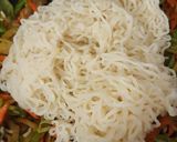 A picture of step 4 of Sausage Noodles.