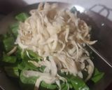 Foto langkah ke 3 dari resep Tumis bokcoy jamur tiram.