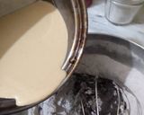 A picture of step 3 of Dalgona coffee Cake 🍰🍰🍰.